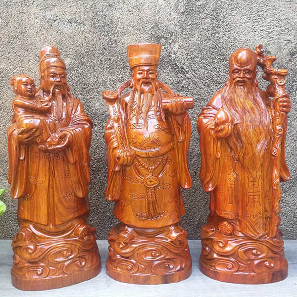 Bí quyết chọn tranh gỗ cho phòng thờ chuẩn phong thủy tài lộc 7 Tượng Tam Đa Phúc Lộc Thọ gỗ Hương H38cm - Decopro.vn
